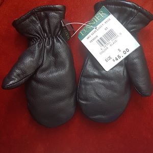 Leather babies mittens